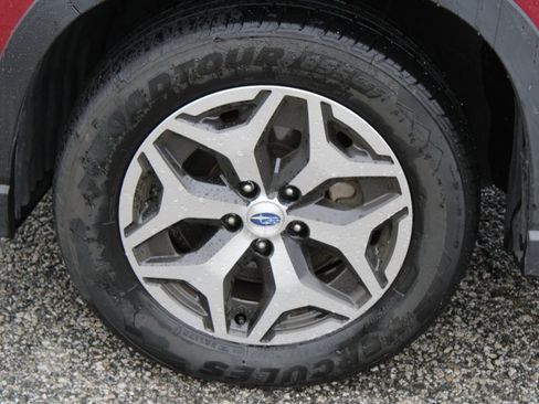 Used 2019 Subaru Forester Premium image 8