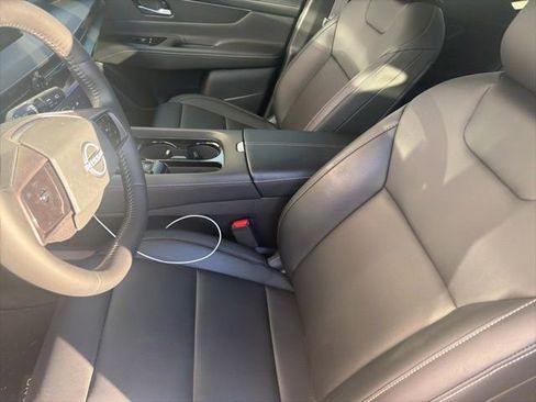 Used 2025 Nissan Murano SV FWD image 10