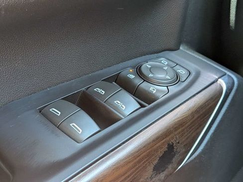 Used 2019 GMC Sierra 1500 SLT w/ SLT Premium Package AWD/4WD image 28