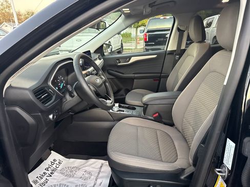 Used 2022 Ford Escape SE w/ Convenience Package image 23