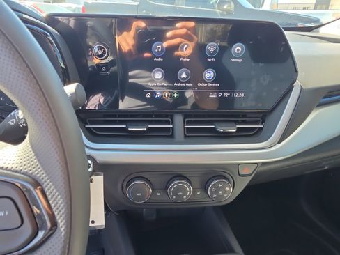 New 2026 Chevrolet Trax LS w/ LS Convenience Package image 18