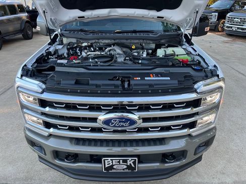 New 2026 Ford F250 King Ranch w/ FX4 Off-Road Package image 19