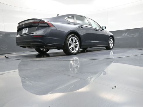 Used 2023 Honda Accord LX image 29