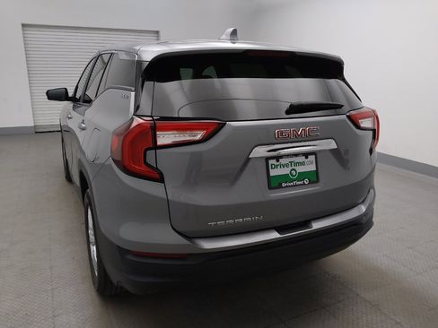 Used 2024 GMC Terrain SLE FWD image 6