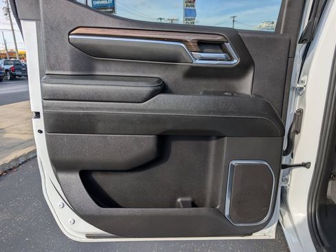 Used 2024 Chevrolet Silverado 1500 LT image 14