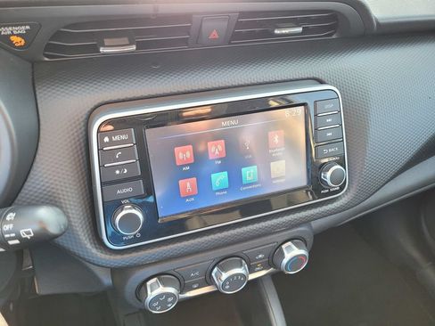 Used 2024 Nissan Kicks S FWD image 12
