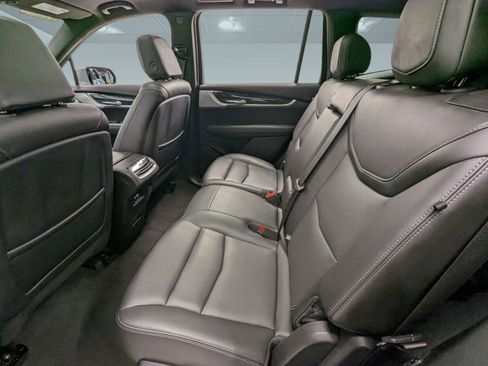 Used 2024 Cadillac XT6 Premium Luxury image 22