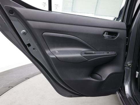 Used 2025 Nissan Versa SV FWD image 22