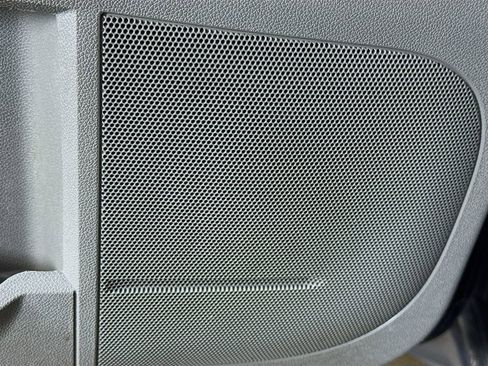 Used 2016 Chevrolet Traverse LT w/ Style and Technology Package image 18