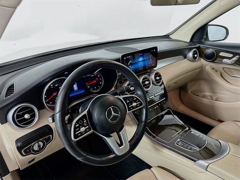 Used 2022 Mercedes-Benz GLC 300 image 10
