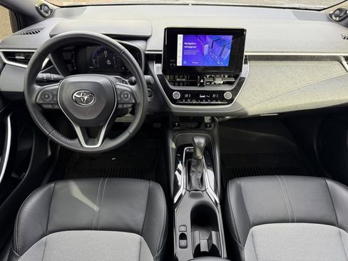 Used 2025 Toyota Corolla XSE image 19