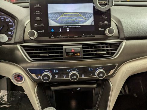 Used 2020 Honda Accord LX image 22