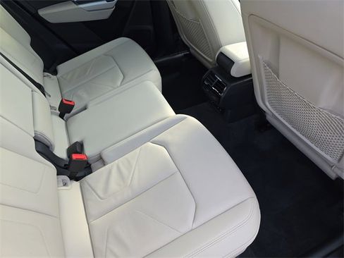 Used 2022 Audi Q3 2.0T Premium Plus w/ Premium Plus Package image 13