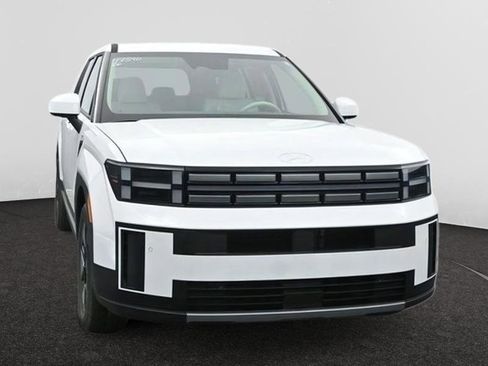 Used 2026 Hyundai Santa Fe SE image 1