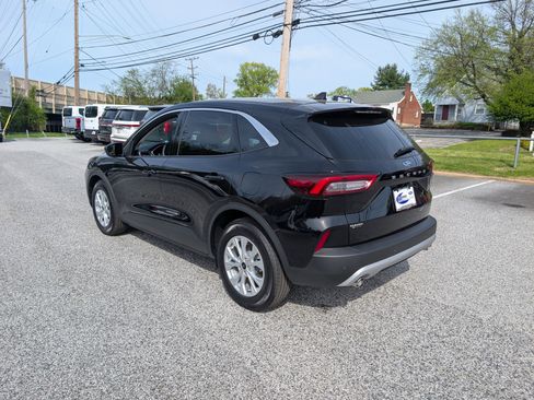 Certified 2024 Ford Escape Active w/ Cold Weather Package FWD image 5
