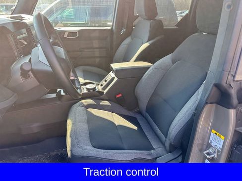 Certified 2025 Ford Bronco Big Bend image 7