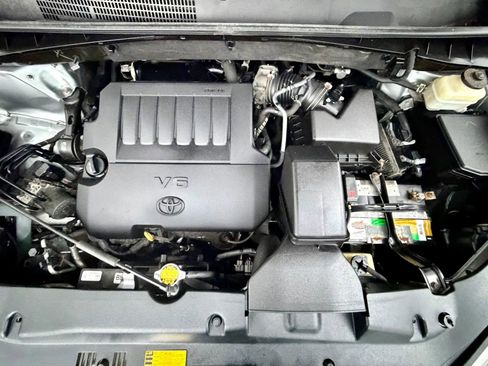 Used 2015 Toyota Highlander XLE AWD/4WD image 19