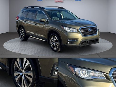 Used 2022 Subaru Ascent Limited w/ Technology Package image 2