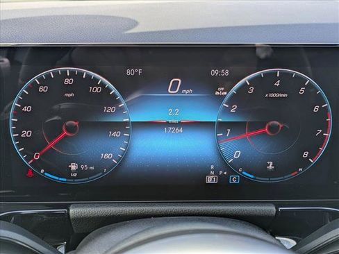 Used 2023 Mercedes-Benz GLA 250 image 11