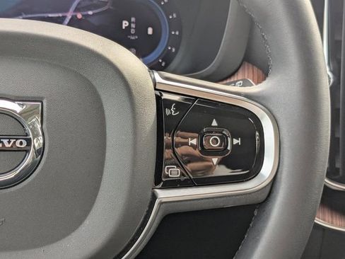 Certified 2023 Volvo XC60 B5 Plus w/ Protection Package Premier image 33