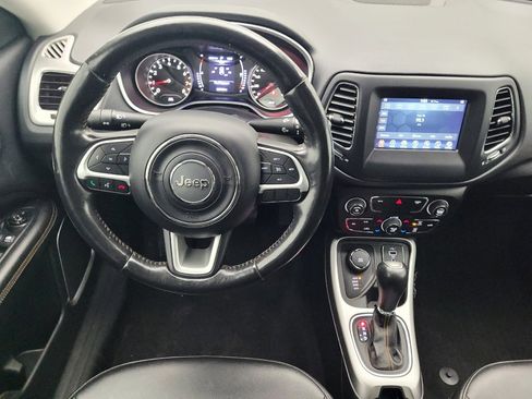 Used 2019 Jeep Compass Latitude w/ Cold Weather Group image 22