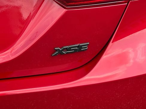 Used 2023 Toyota Camry XSE FWD image 8