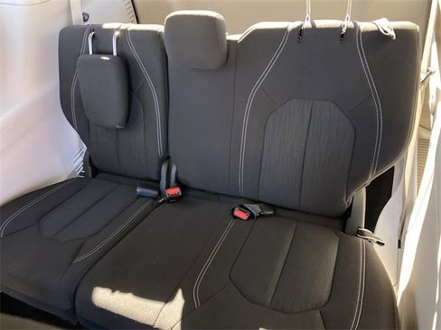 Used 2023 Chrysler Voyager LX image 25