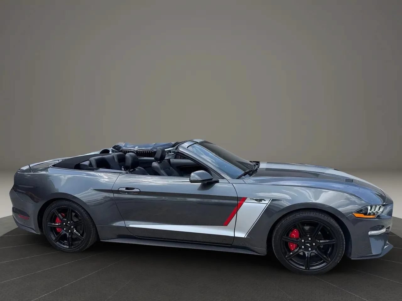 Used 2018 Ford Mustang Premium w/ Black Accent Package RWD image 10