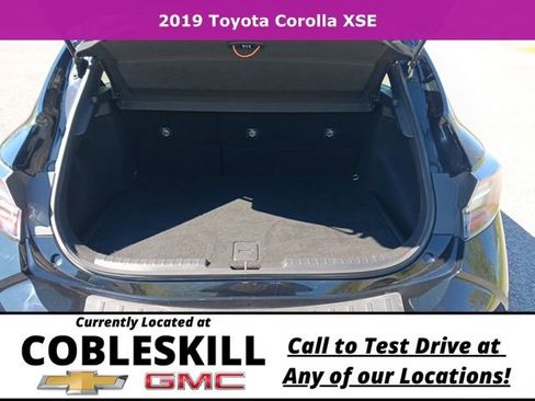Used 2019 Toyota Corolla XSE FWD image 5