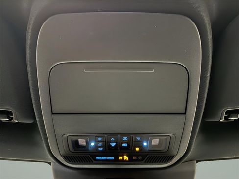 New 2025 Ford Expedition Max Platinum w/ Stealth Appearance Package image 26