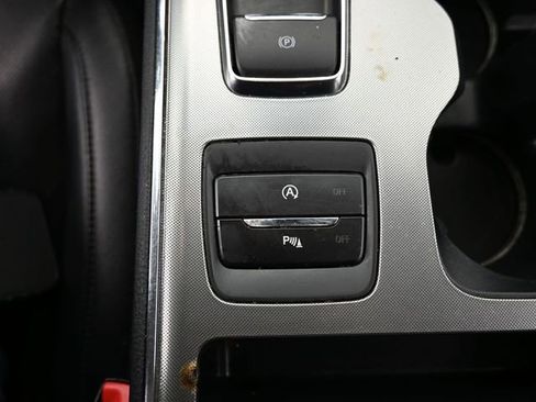 Used 2022 Ford Edge Titanium w/ Equipment Group 301A image 24