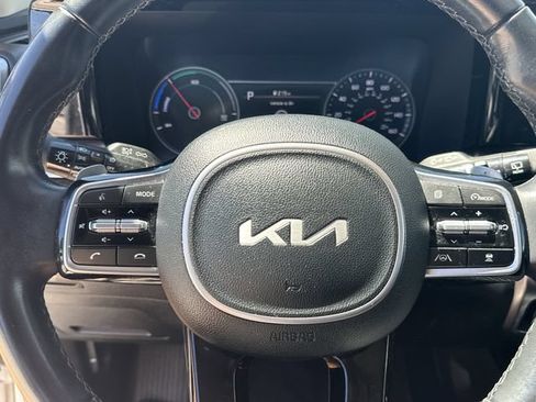 Certified 2022 Kia Sorento EX FWD image 18