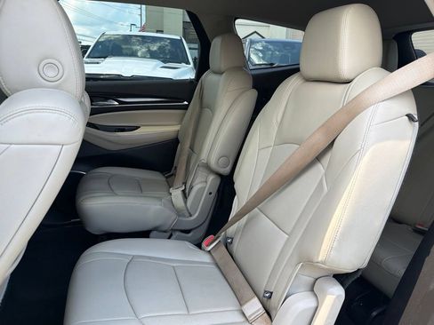 Used 2019 Buick Enclave Essence FWD image 19