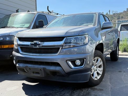Used 2018 Chevrolet Colorado LT w/ LT Convenience Package RWD image 2