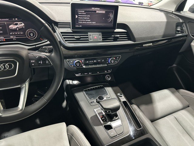 Used 2018 Audi Q5 2.0T Premium Plus w/ Premium Plus Package AWD/4WD image 4