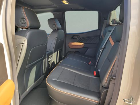 New 2026 GMC Canyon AT4 w/ Technology Plus Package image 27