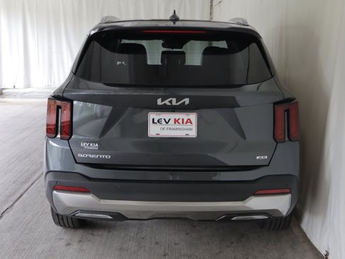 Used 2024 Kia Sorento S w/ Panoramic Sunroof Package AWD/4WD image 28
