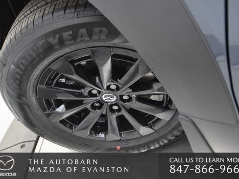 Used 2025 MAZDA CX-50 AWD 2.5 Hybrid w/ Premium Pkg image 31