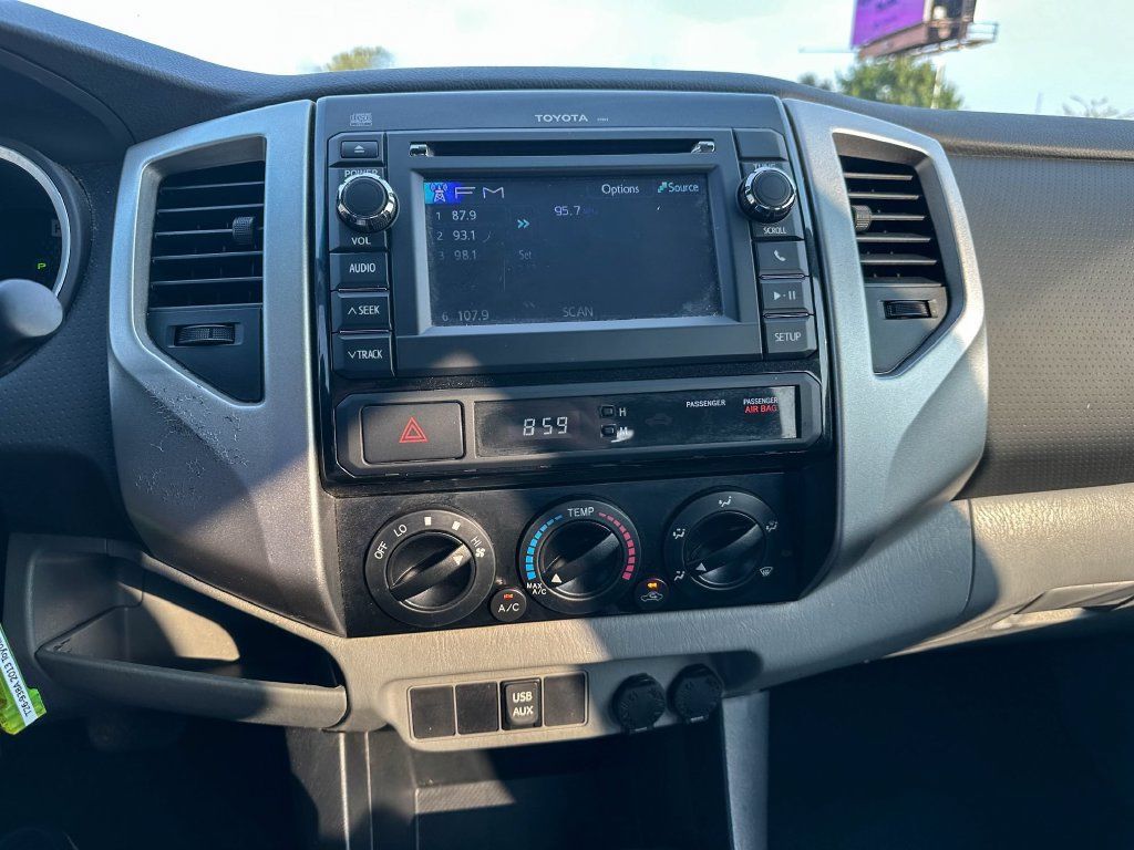 Used 2013 Toyota Tacoma PreRunner w/ TRD Sport Pkg RWD image 31