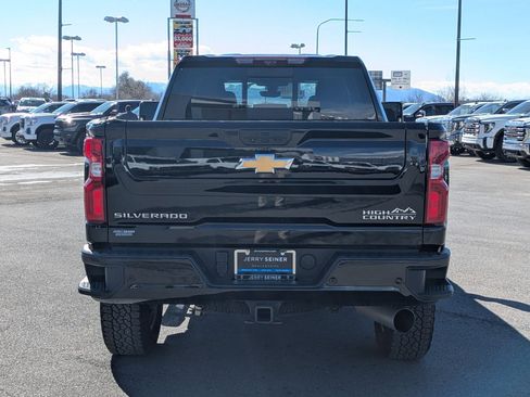 Certified 2022 Chevrolet Silverado 3500 High Country w/ Z71 Off-Road Package image 5