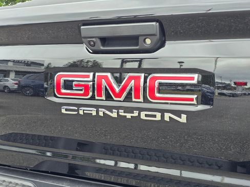 New 2025 GMC Canyon Elevation w/ Convenience Package image 15