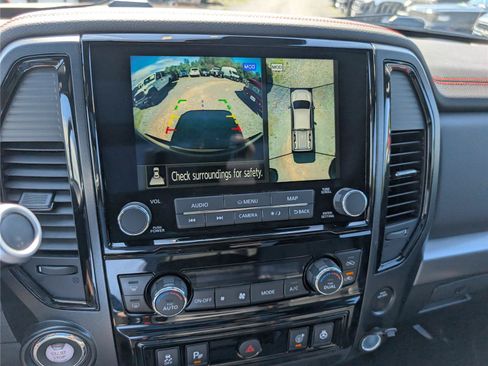 Used 2022 Nissan Titan PRO-4X w/ Pro-4x Convenience Package AWD/4WD image 28