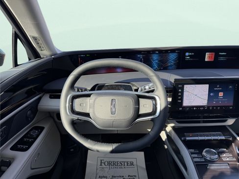 New 2026 Lincoln Nautilus Reserve AWD/4WD image 18