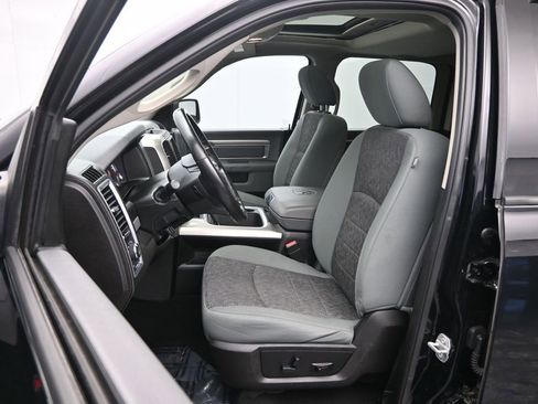 Used 2019 RAM 1500 Classic SLT w/ Black Appearance Group image 25