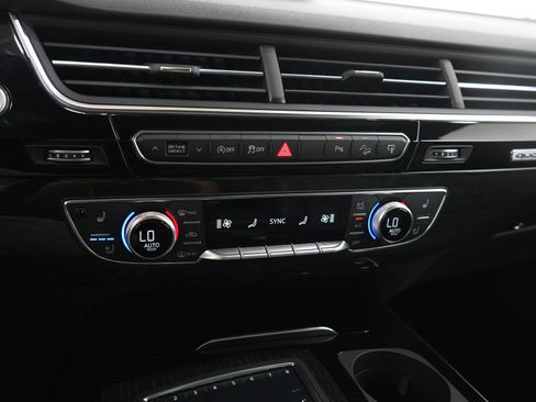 Used 2017 Audi Q7 3.0T Premium Plus AWD/4WD image 23
