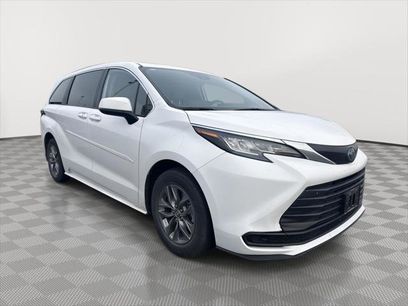 Certified 2023 Toyota Sienna LE w/ LE Plus Package