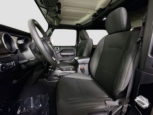 Used 2018 Jeep Wrangler Sport image 10