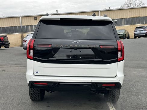 New 2025 Ford Expedition Tremor image 9