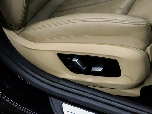 Used 2017 BMW 530i w/ Premium Package RWD image 44