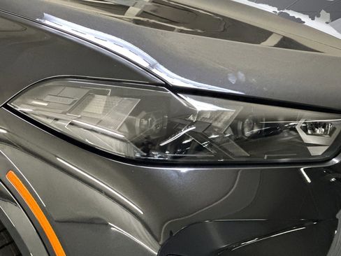 New 2026 BMW X5 xDrive50e w/ M Sport Package image 10